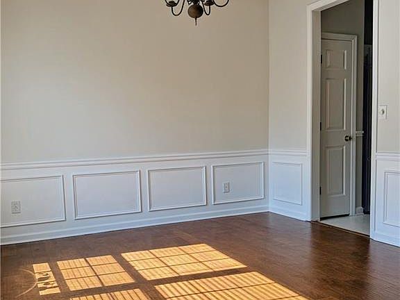 4th image of 2787 Ashleigh Ln
