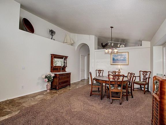 5th image of 2136 E Rosemonte Dr