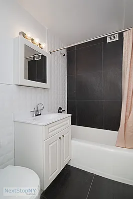 Rented by NextStopNY | media 4
