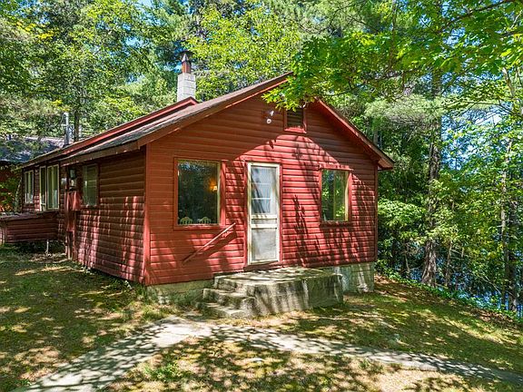 2nd image of 4988 Woodland Ln NW