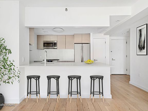 2nd image of 171 W 131st St APT 311