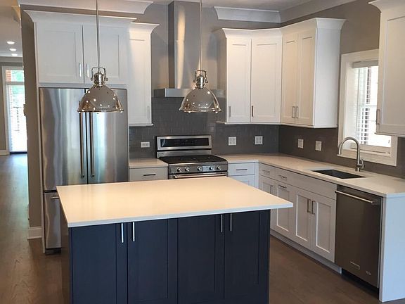 4th image of 874 W Lill Ave #1B