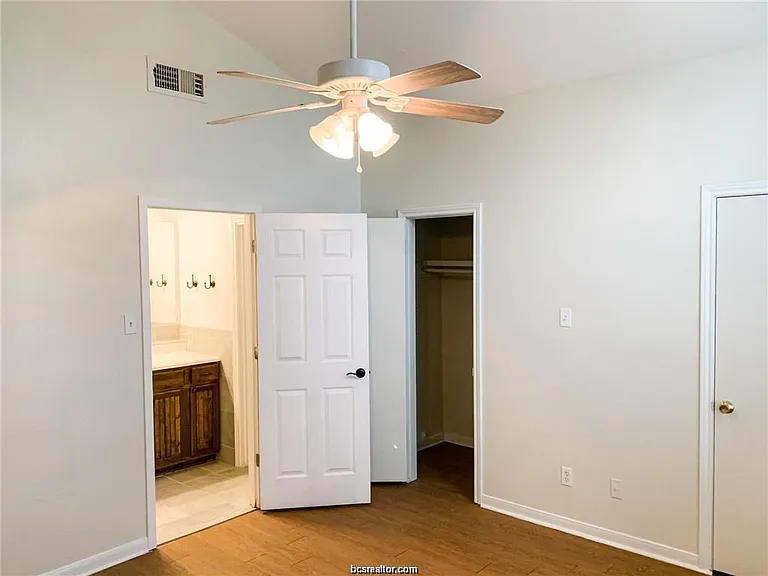 814 Camellia Ct — Photo 10