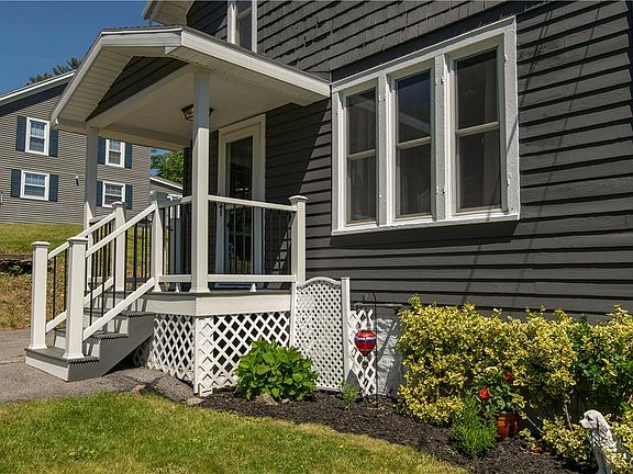 5th image of 115 Zoller Ave