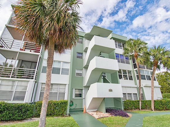 4th image of 2731 Taft Street #403