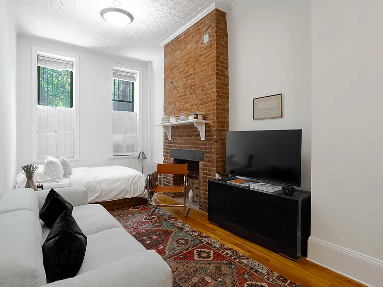 105 Sullivan St #1B — Photo 1