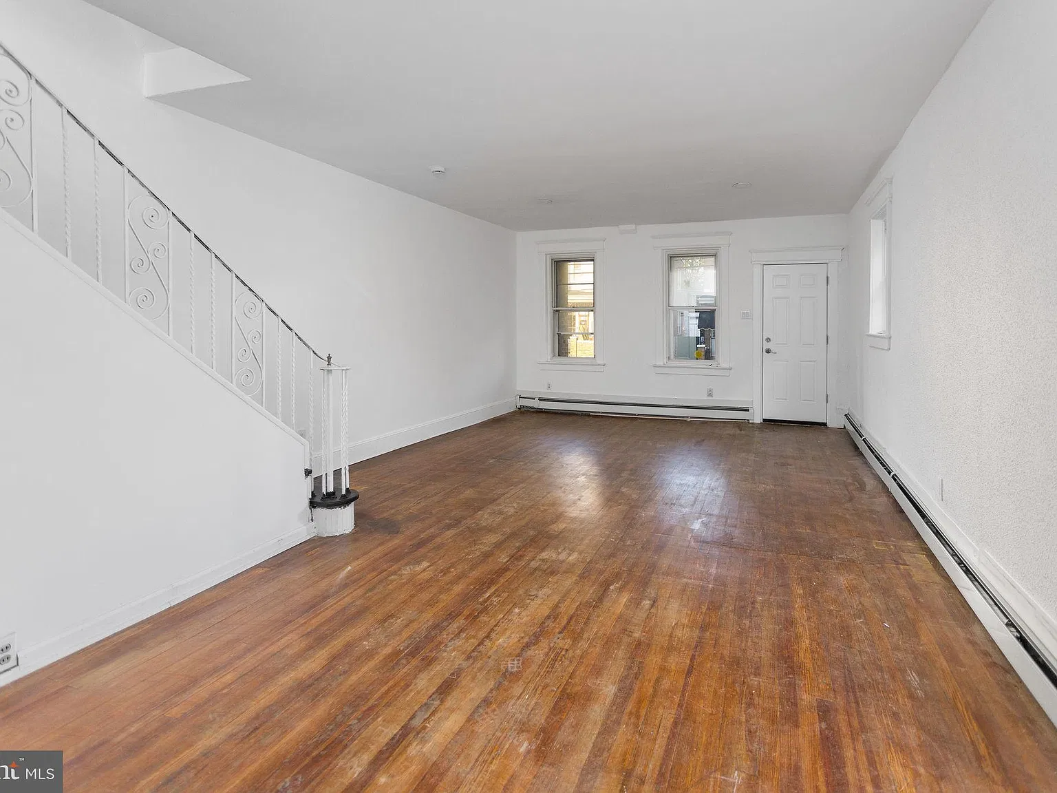 4 bed, 1.5 bath, 1536 sqft, $2,700 — Photo 2