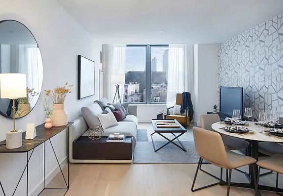 5th image of 3 Court Sq APT 4105