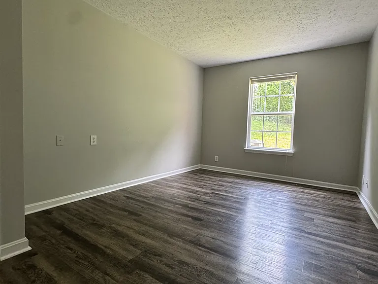 Woodfield — Photo 47