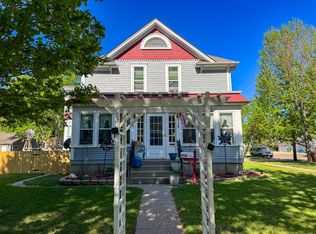 1109 Illinois Ave SW, Huron, SD 57350