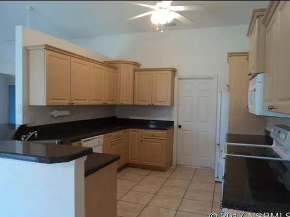 2105 India Palm Dr, Edgewater, FL 32141