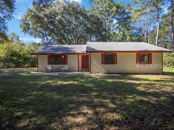 55 Lakeview Dr, Ridgeland, SC 29936