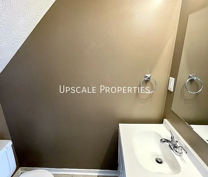 217 Donalynn Dr #B — Photo 4