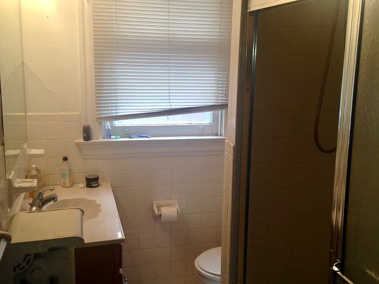 2nd floor full bath