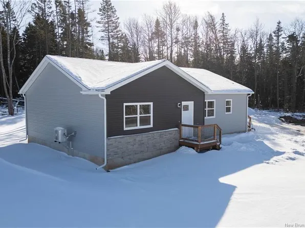 57 Crossman Rd, Sackville, NB E4L 2Y4