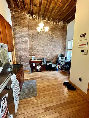 Rented by ESG Realty Inc | media 15