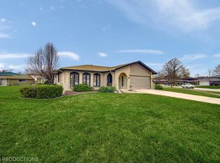 8818 Lori Ln, Orland Park, IL