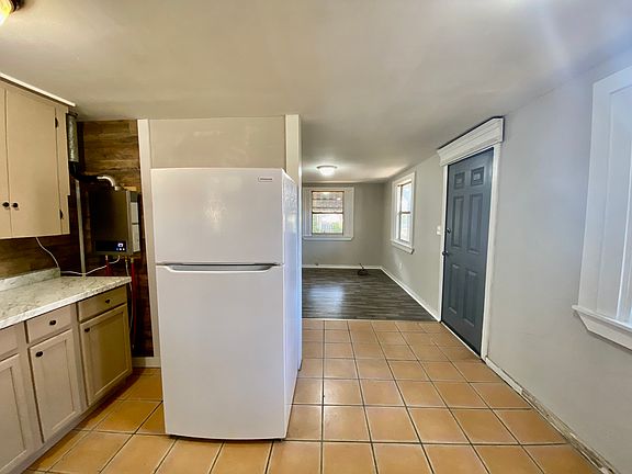 5th image of 510 N Q St