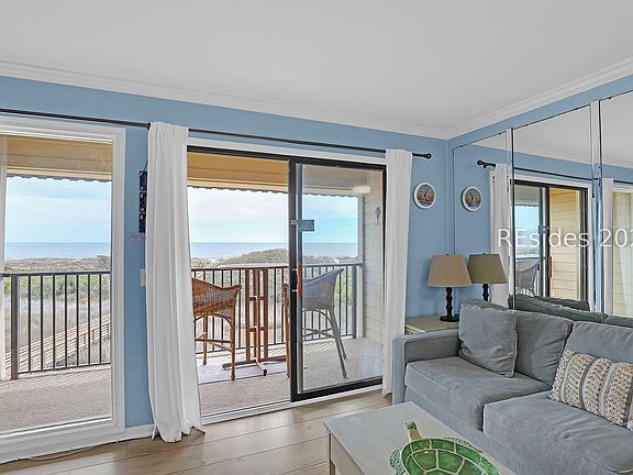 3rd image of 40 Folly Field Rd APT A325