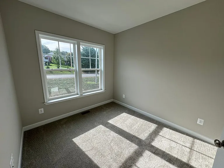 3427 Monterey Dr — Photo 15