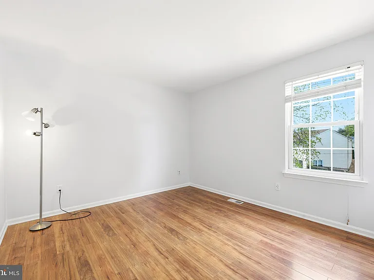 315 Catalano Ln — Photo 16