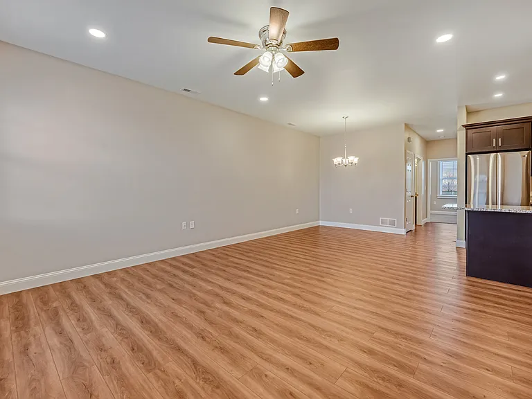 3454 Ammon Dr — Photo 3