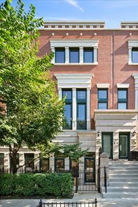 430 W Armitage Ave APT I, Chicago, IL, 60614