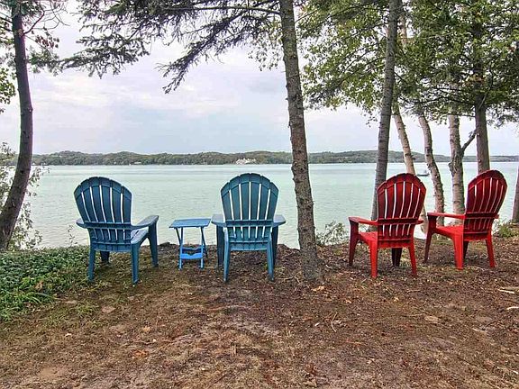 5th image of 3249 N Lake Leelanau Dr
