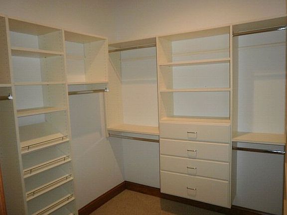4th image of 295 Sawgrass Dr