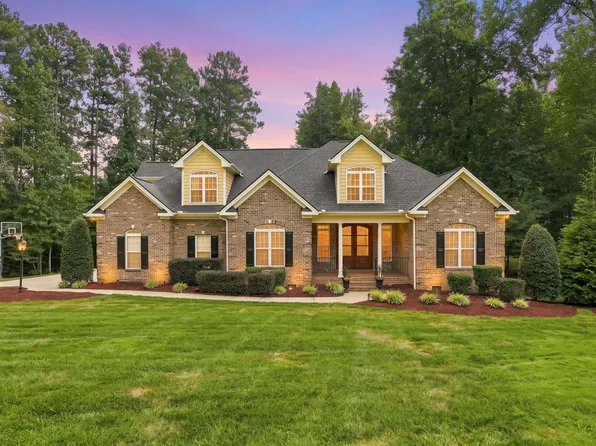 3016 Slippery Creek Ct, Raleigh, NC 27616