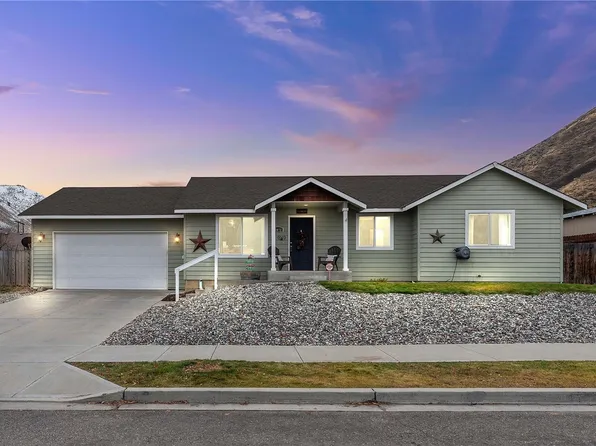 2072 Lasso Drive, Wenatchee, WA 98801