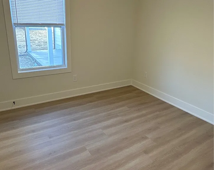 1108 W Main St — Photo 5