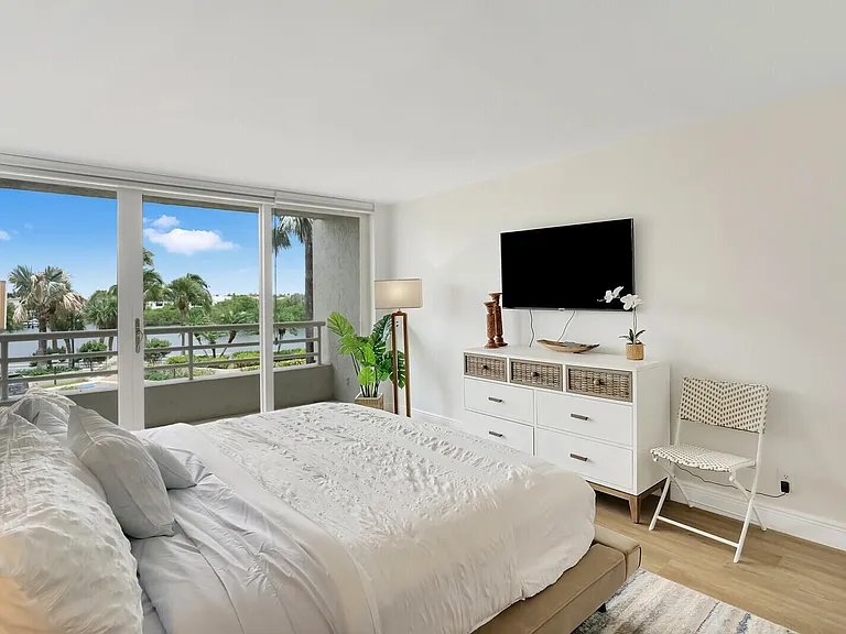 4101 N Ocean Blvd #D207 — Photo 28