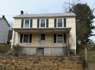 226 1st St, Buchanan, VA 24066