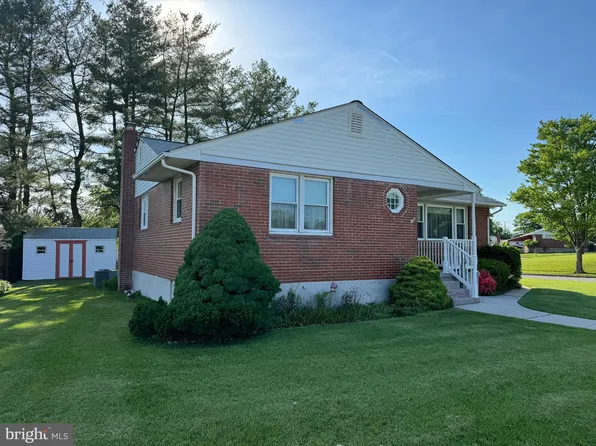 8816 Alnwick Rd, Parkville, MD 21234