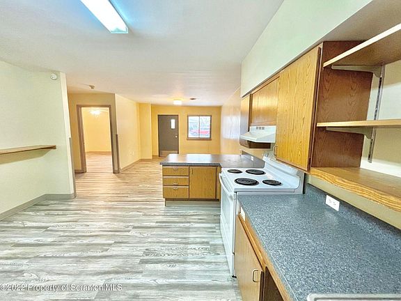 2nd image of 303 Emmett St #303