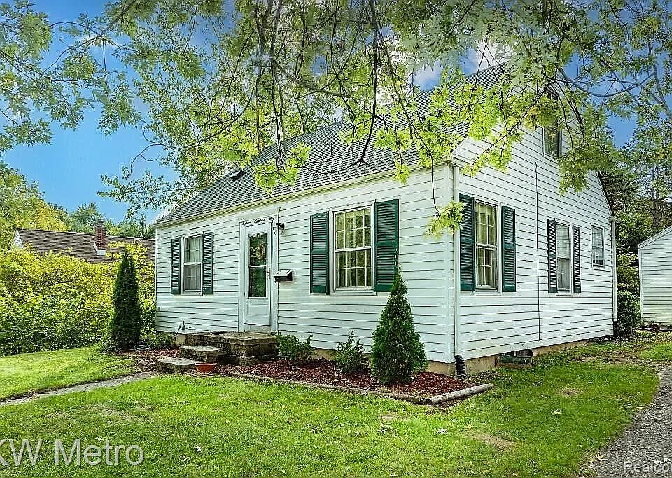 1305 Collegewood Dr