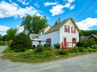 15 Tea St, Rockland, ME 04841