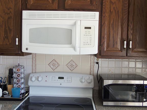 3rd image of 753 Liverpool Circle #C