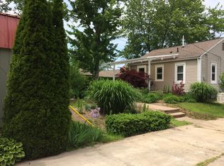 14116 Edgewater Dr, Gregory, MI 48137