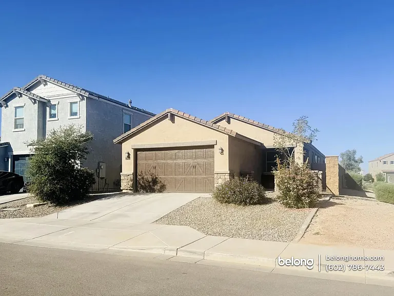 40356 W Shaver Dr — Photo 1