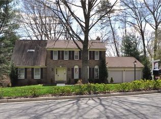 10207 Tamarack Dr, Vienna, VA 22182