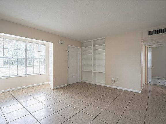 3rd image of 21067 Meehan Ave