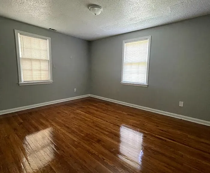 4317 Ferndale Rd — Photo 7