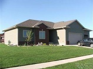 300 W St Nicholas St, Tea, SD 57064