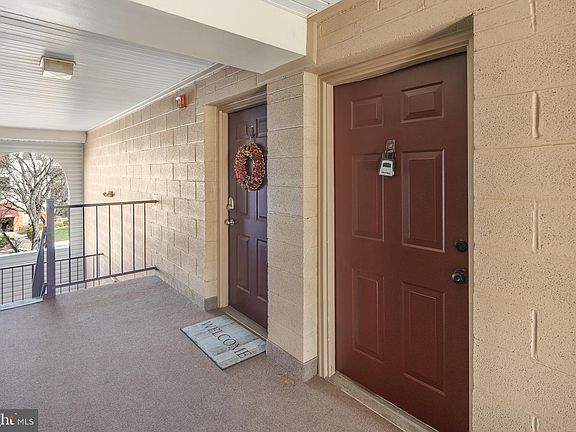 4th image of 8376 Buttress Ln APT 302