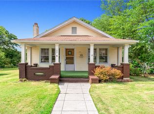 102 Robinson Ave, Easley, SC 29640