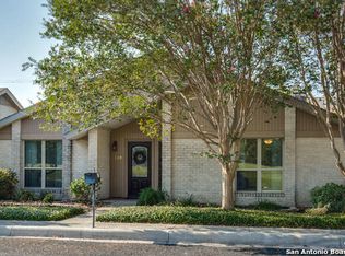 210 Fenwick Dr, Windcrest, TX 78239