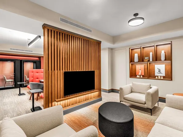 307 East 44th Street image 18 of 27