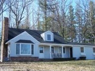 7090 Hughston Rd, Harbor Springs, MI 49740